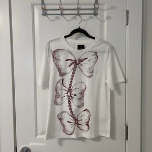 Laurence and Chico Designer T-shirt, Size M, Bow and Chain Design